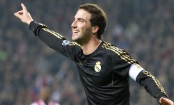 足彩网体育公司：仁至义尽！皇马续约厚待维尼修斯，球迷却为他的沉沦怒喊，该清醒了！