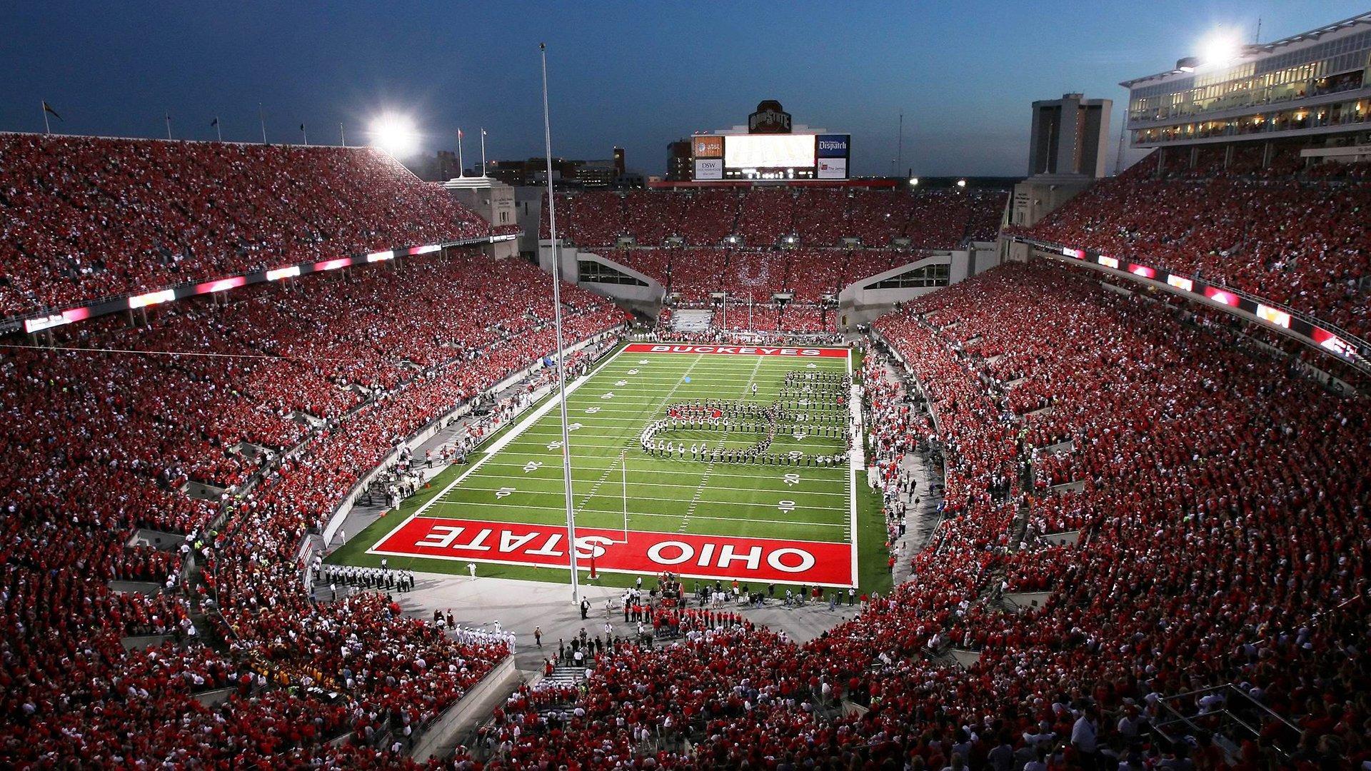 比利亚雷亚尔对阵阿拉维斯前瞻，黄色潜水艇能否紧追皇马，搅动西甲争冠格局？