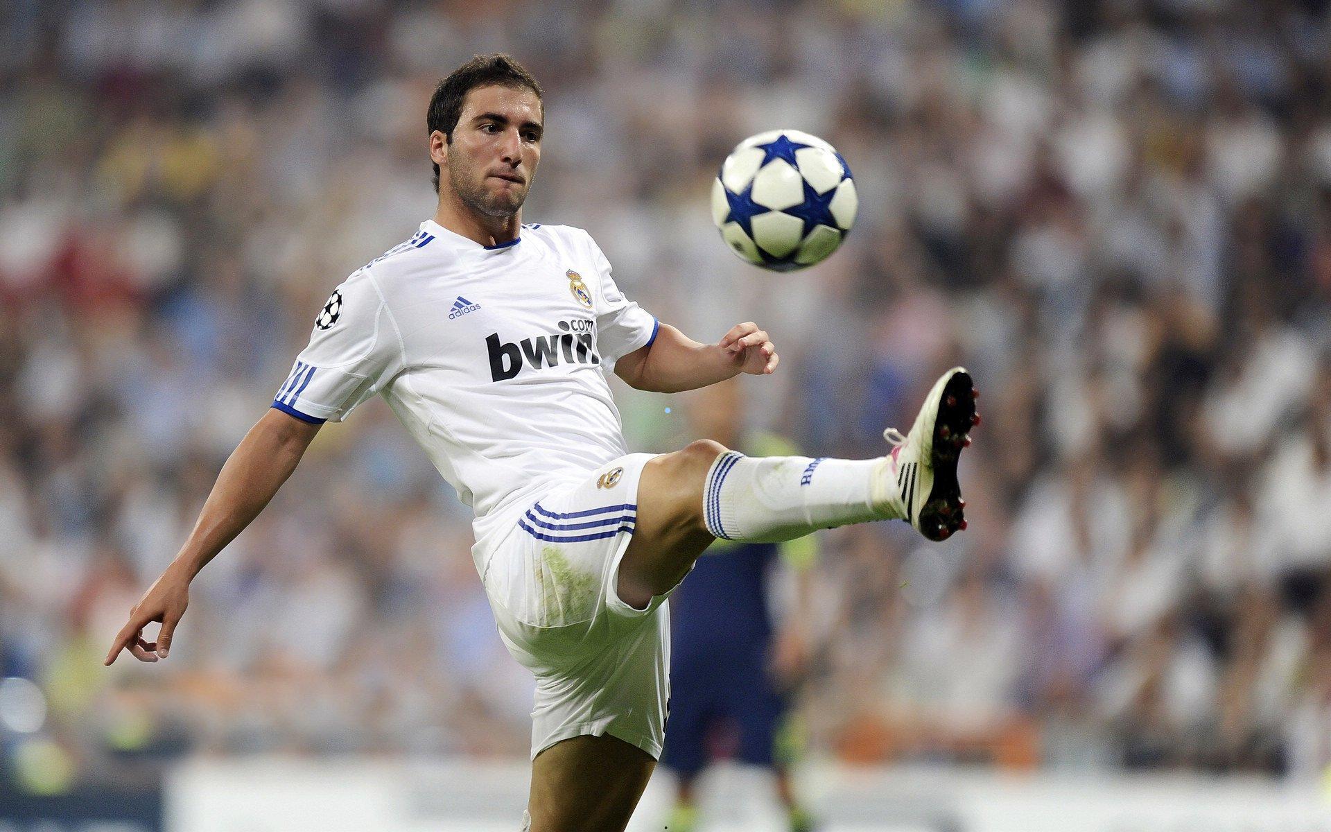 梅西传奇再续，率阿根廷队勇夺2026年世界杯冠军