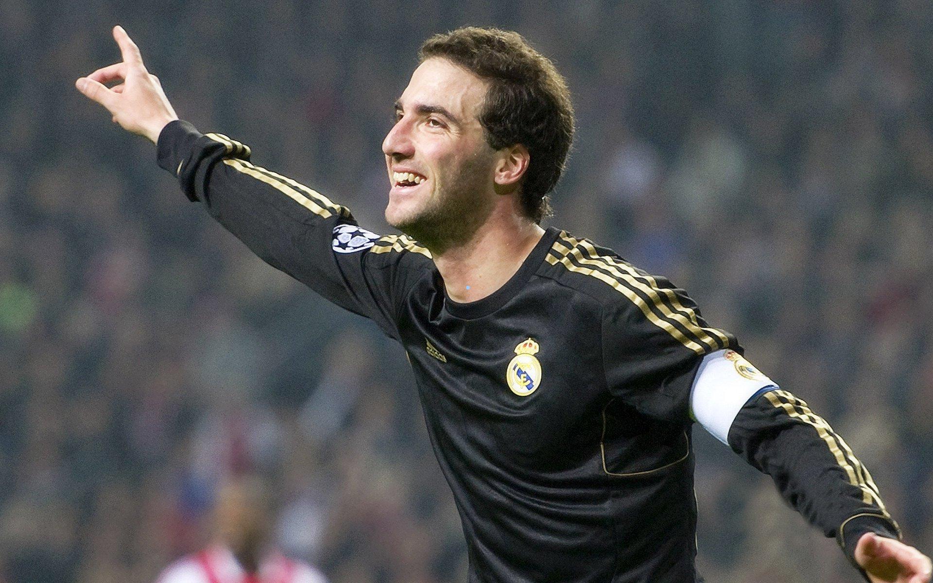 计划生变！申花豪华锋线热身赛两轮不胜，新赛季备战遇挑战