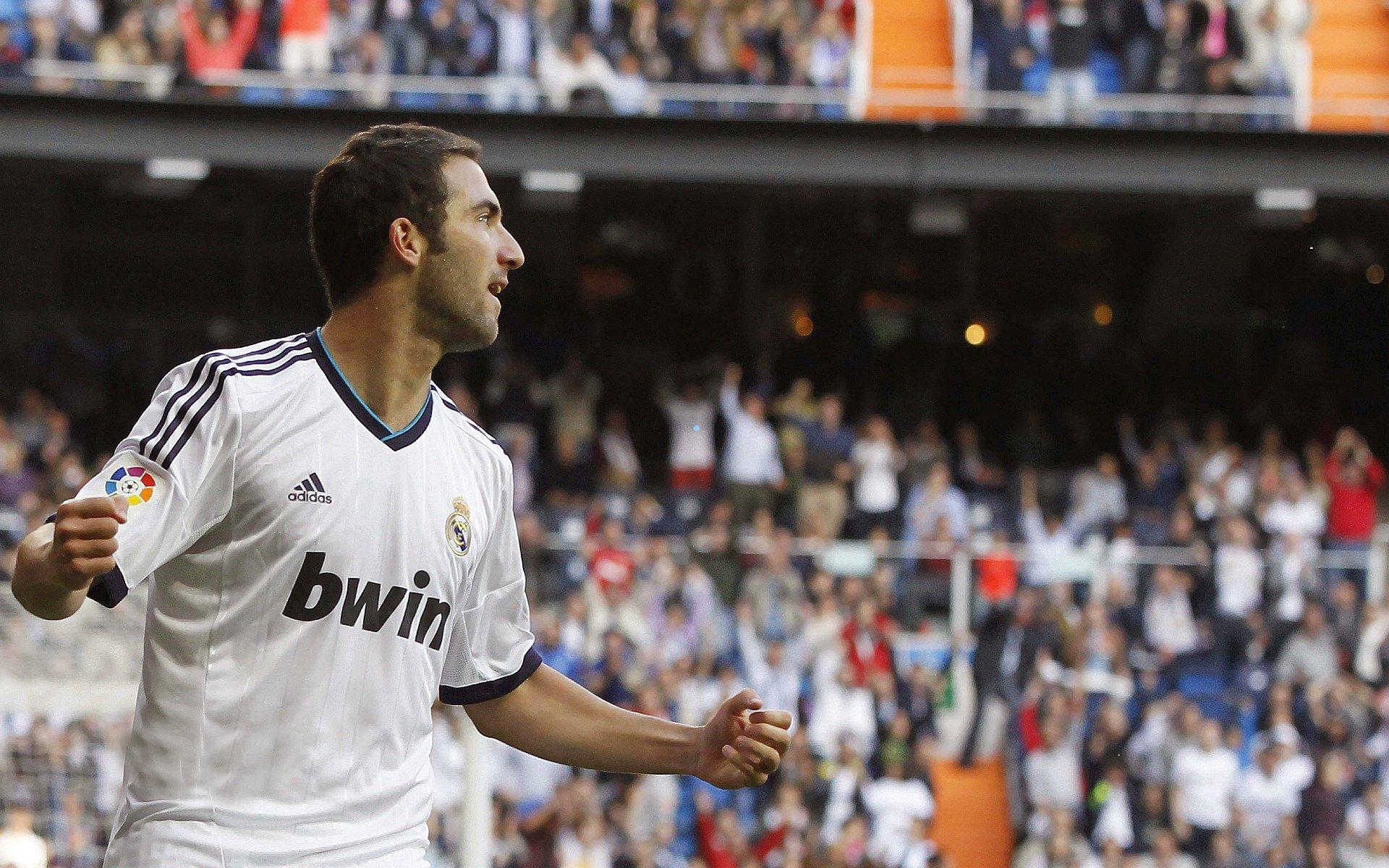 亚历山大34分闪耀全场，雷霆力克马刺豪取四连胜完成复仇